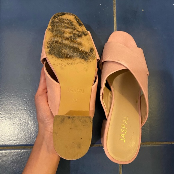 Suede pink heels - Picture 4 of 4